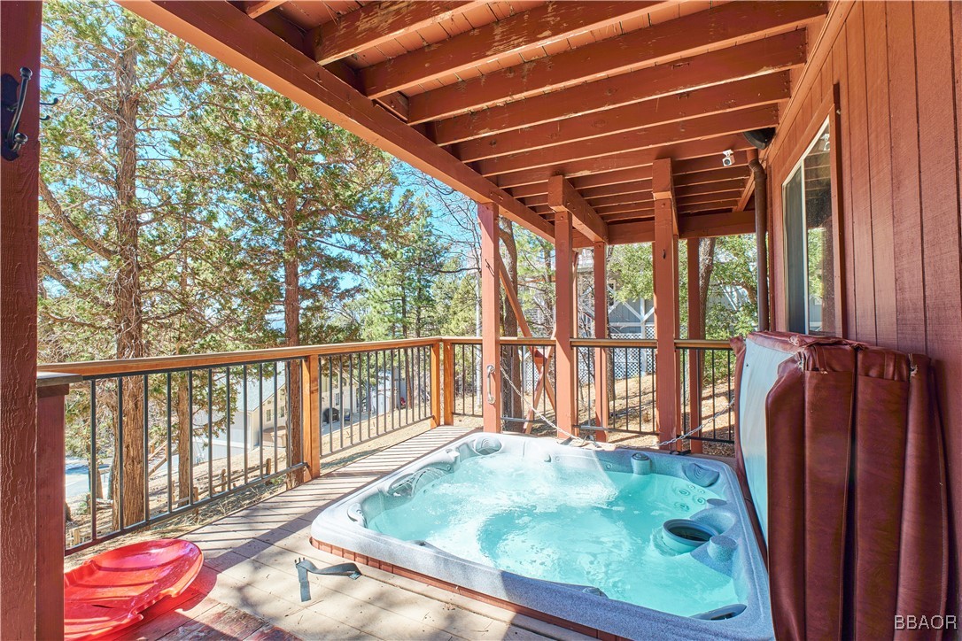 43669 Wolf Road Property Photo 42