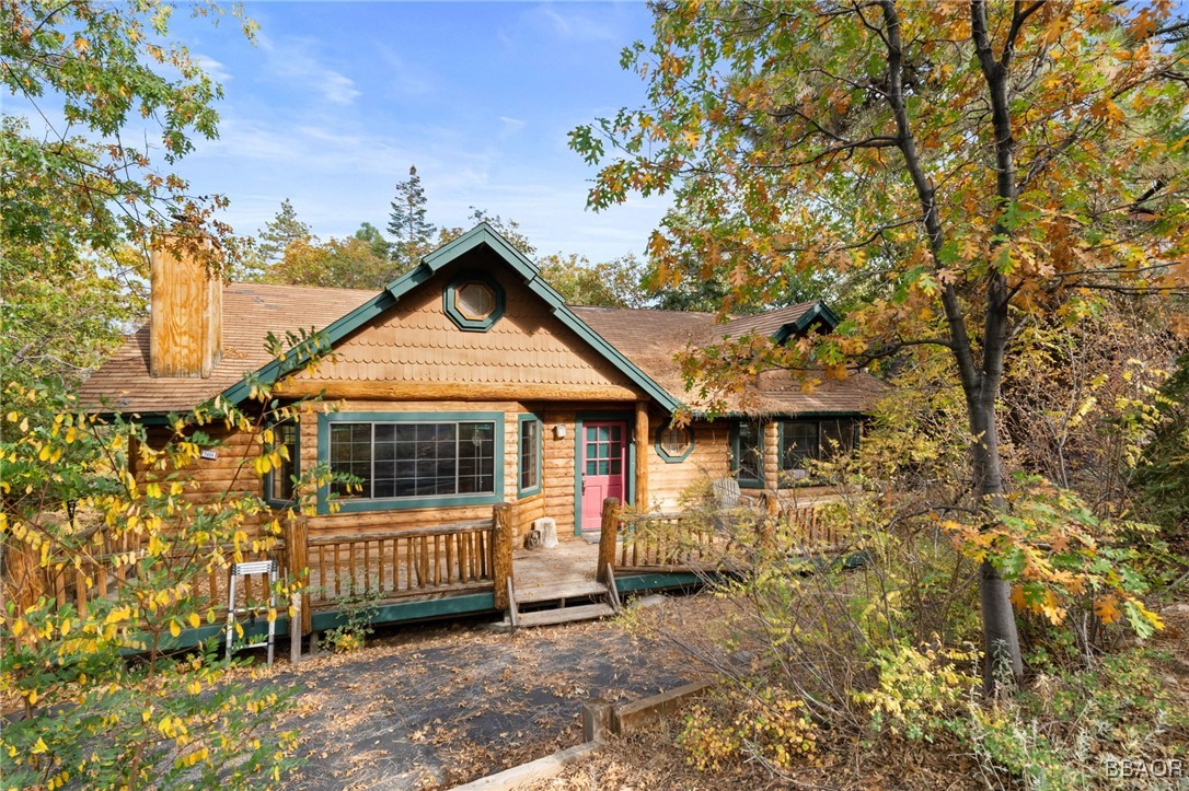 1464 Rockspray Drive Property Photo 2