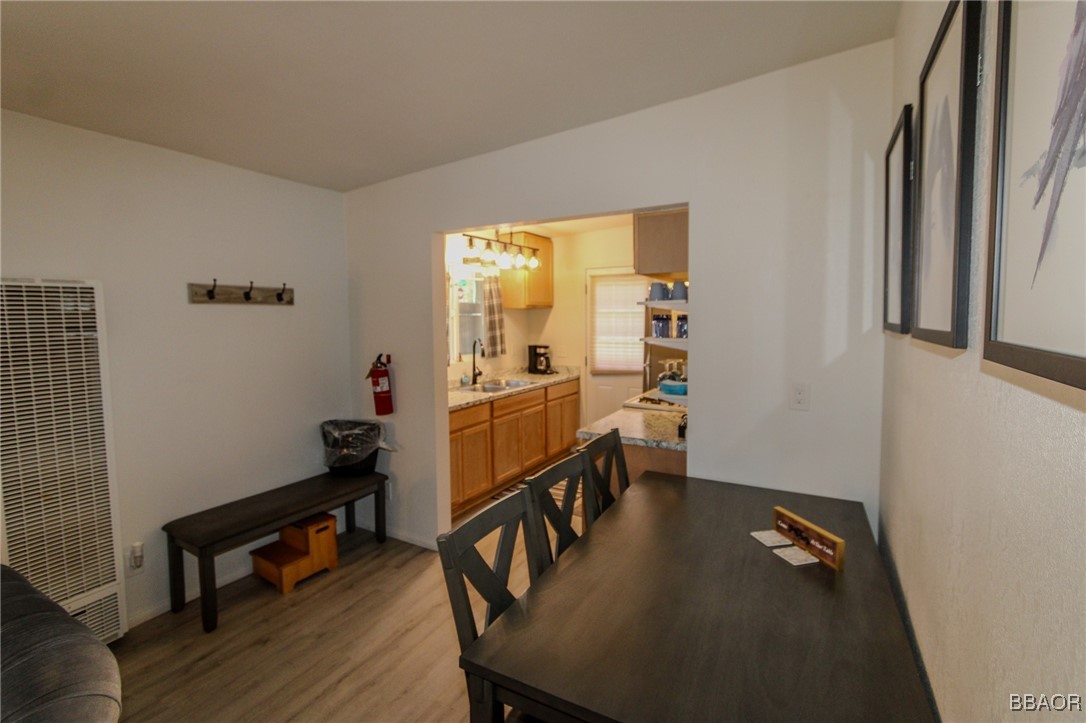 805 East Fairway Boulevard Property Photo 9