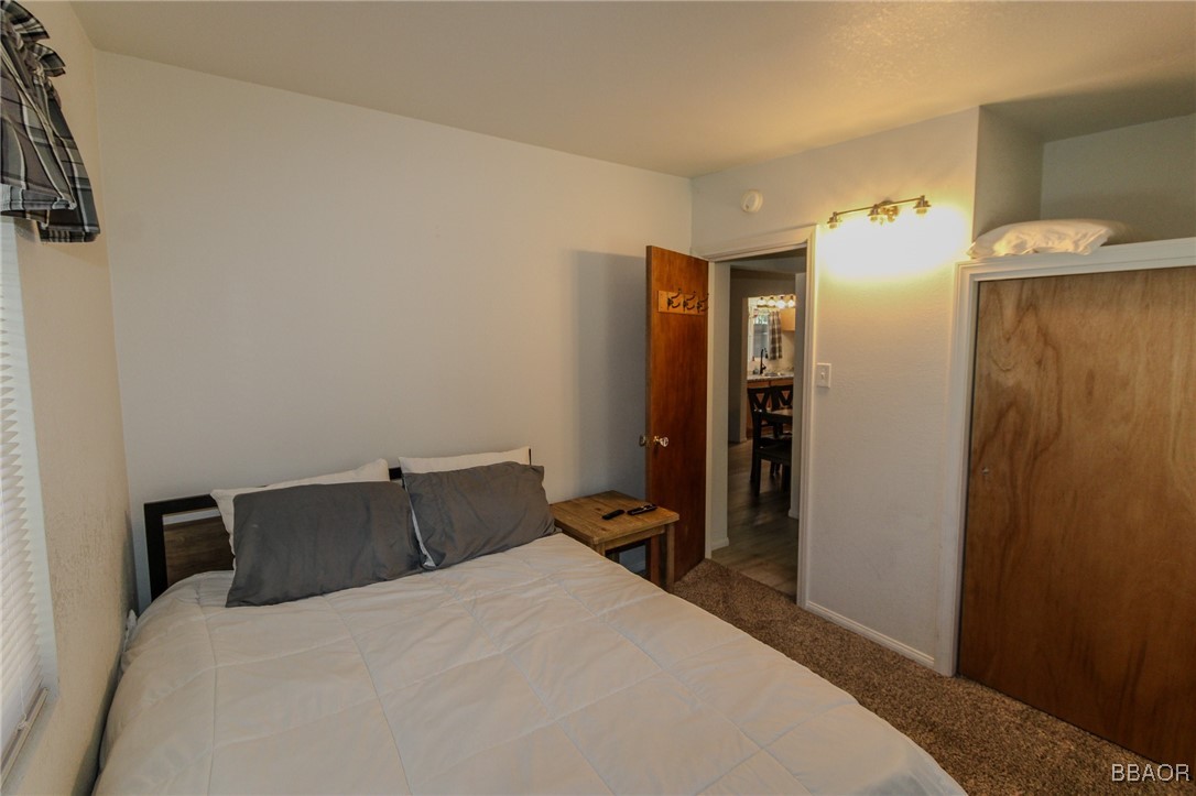805 East Fairway Boulevard Property Photo 17