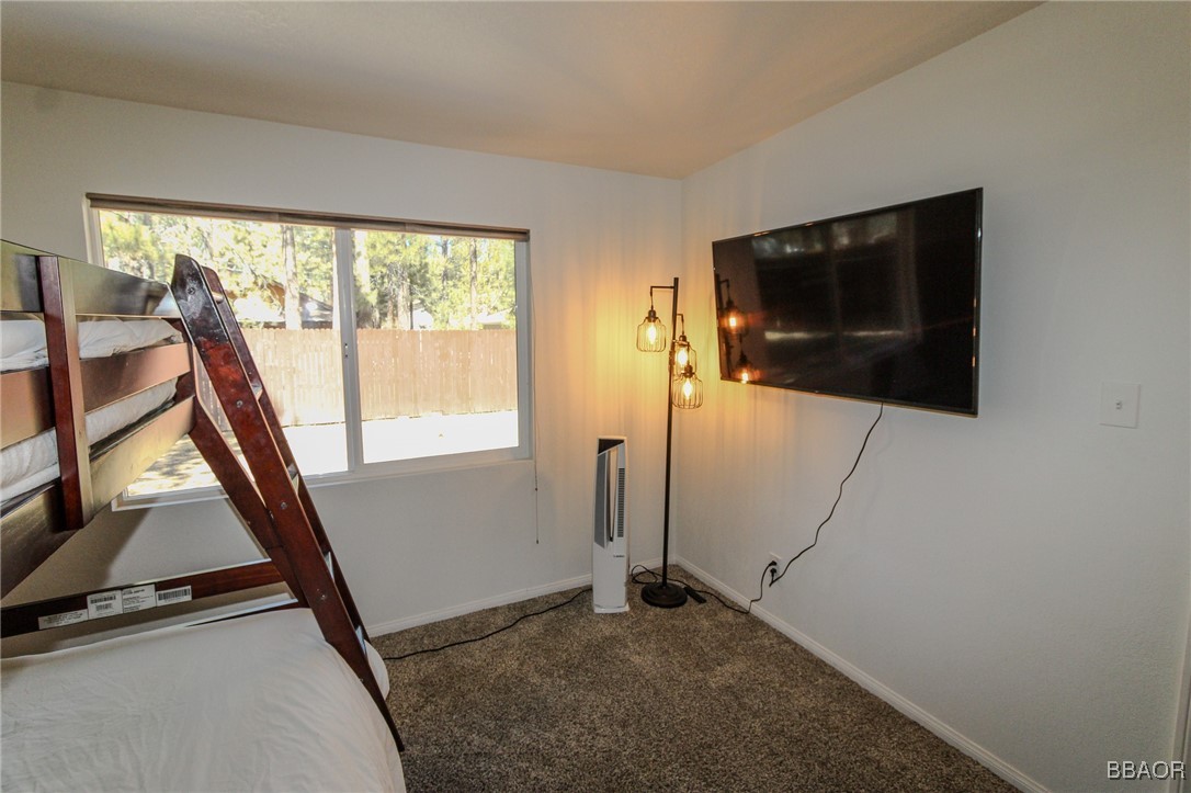 805 East Fairway Boulevard Property Photo 23