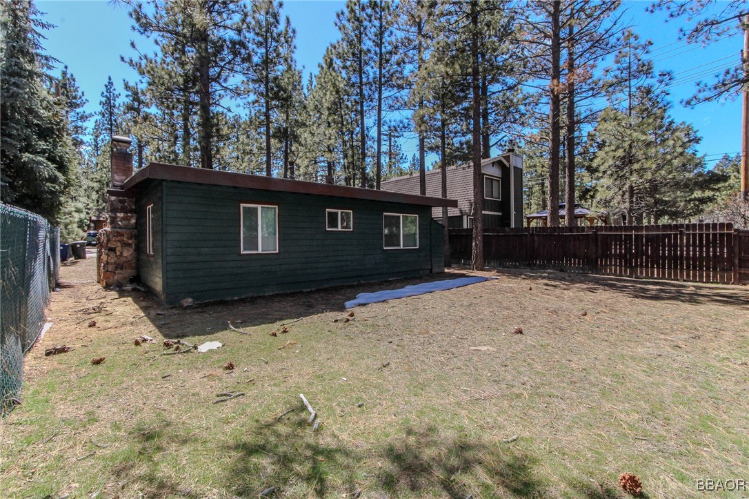 805 East Fairway Boulevard Property Photo 25