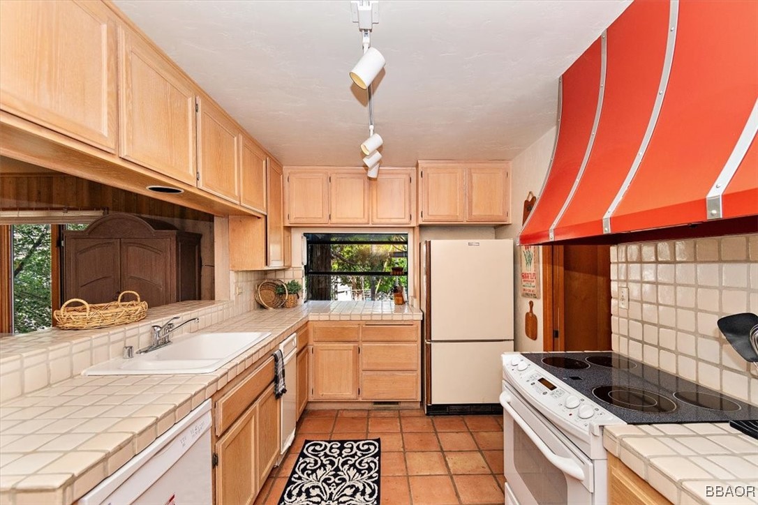 39276 Waterview Drive Property Photo 23