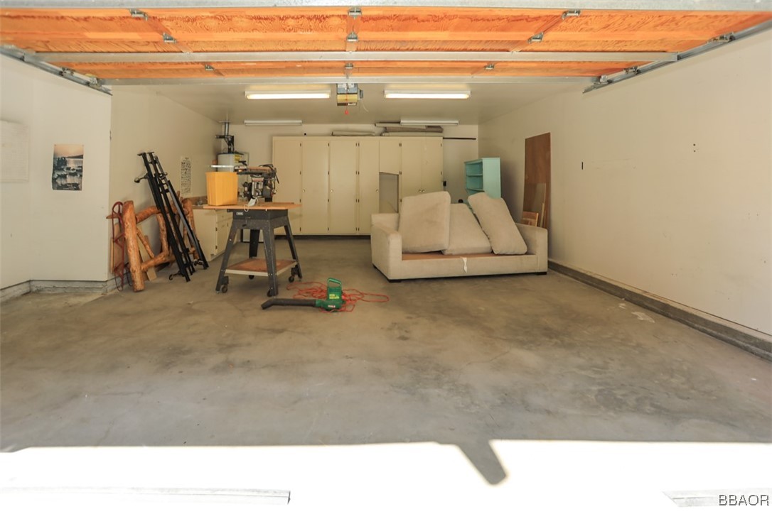1019 Feather Mountain Drive Property Photo 27
