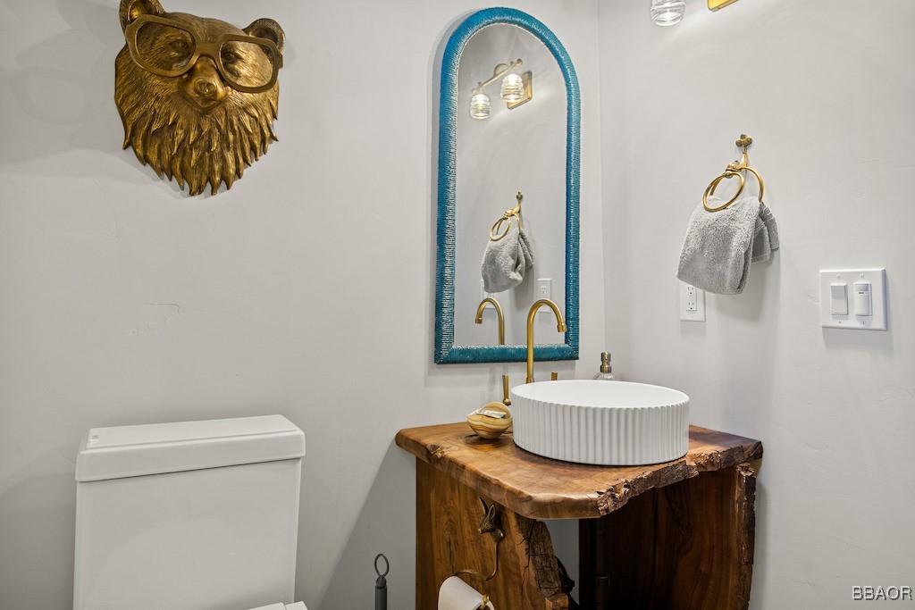 43595 Ridge Crest Drive Property Photo 12