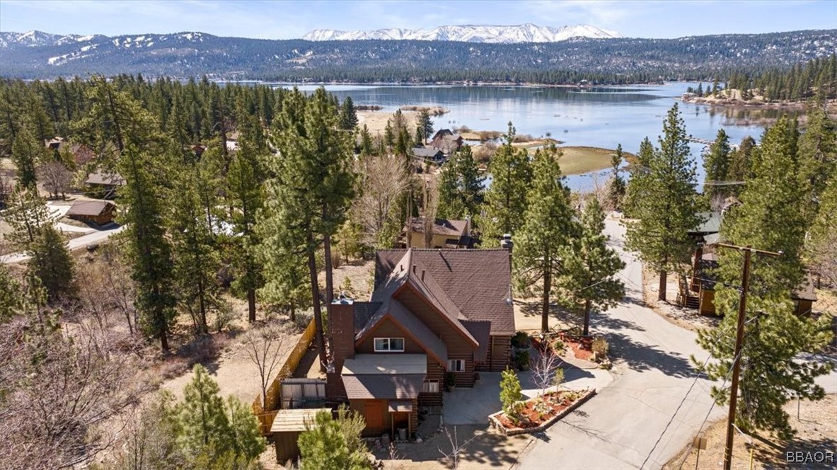 1037 Grey Back Trail Property Photo