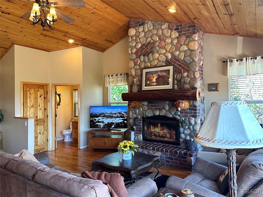 27551 North Bay Road Property Photo 2
