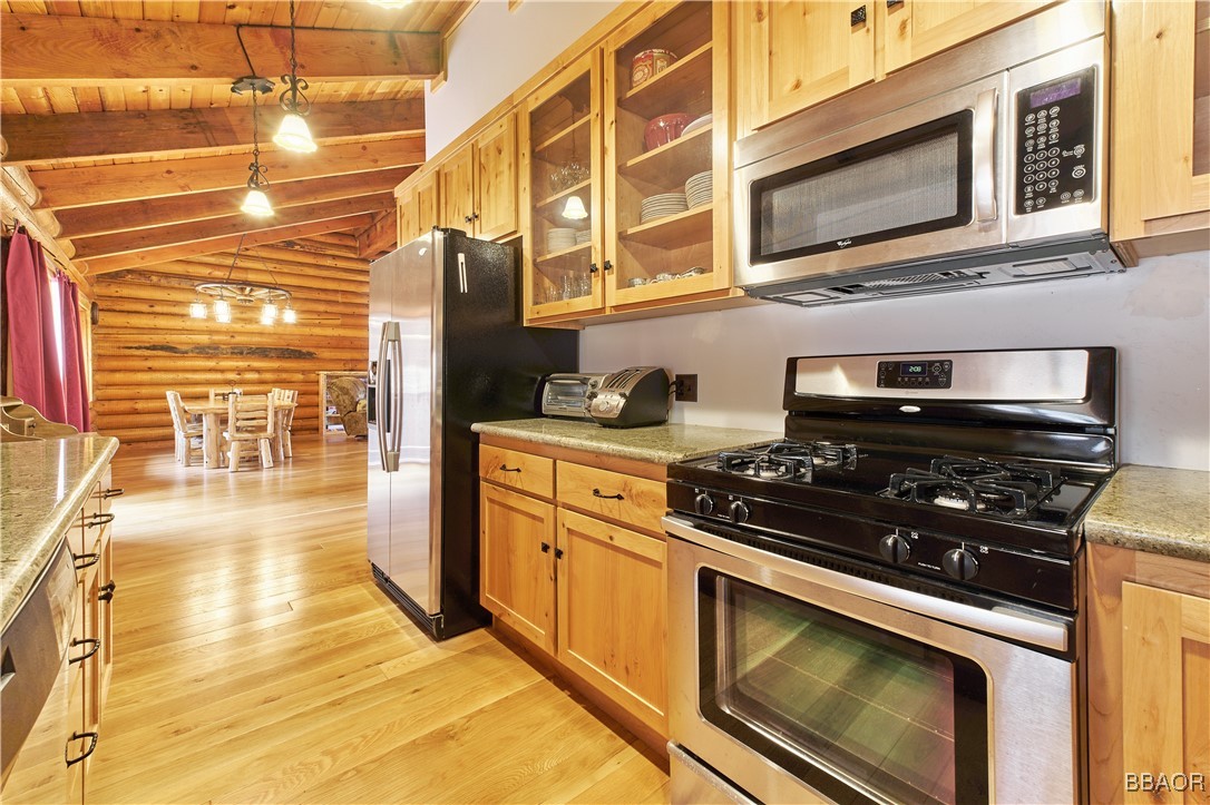 1315 Shasta Court Property Photo 8