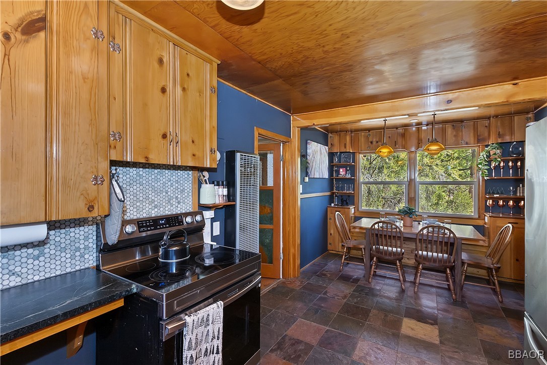 55 Lakeview Trail Property Photo 16