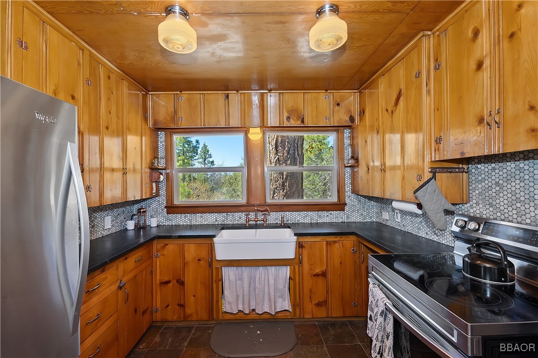 55 Lakeview Trail Property Photo 17