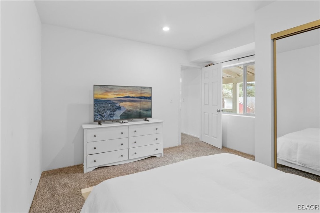 38634 North Shore Drive Property Photo 14