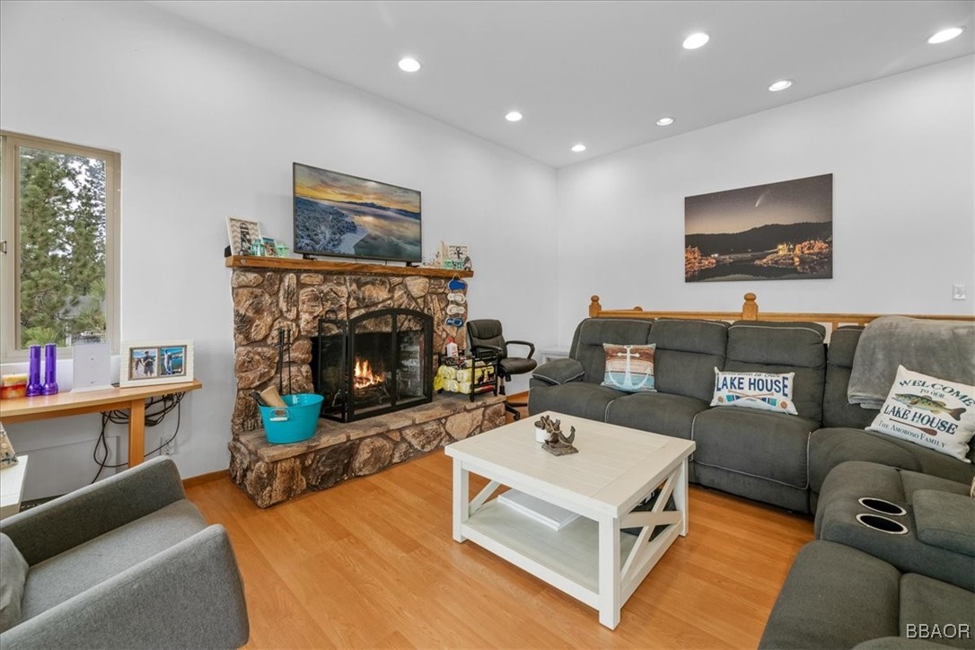 38634 North Shore Drive Property Photo 20