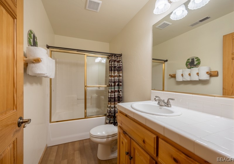 741 Villa Grove Avenue Property Photo 17