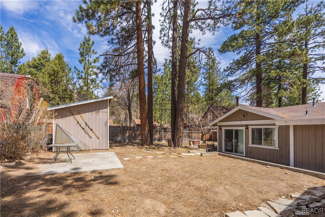 1101 Sierra Avenue Property Photo 26