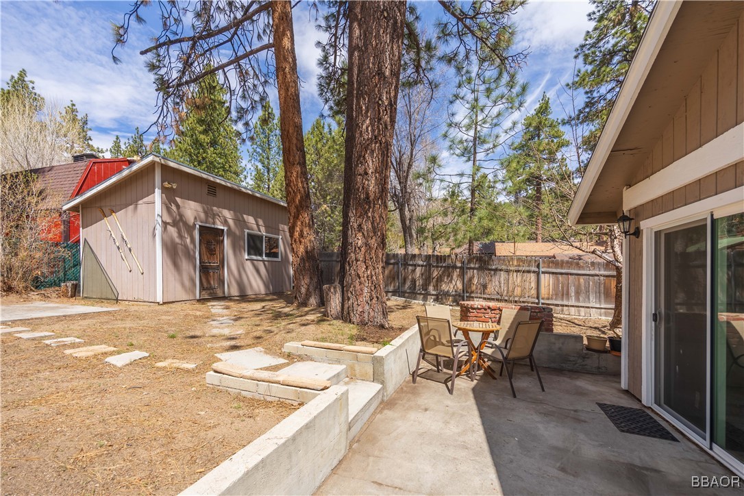 1101 Sierra Avenue Property Photo 28