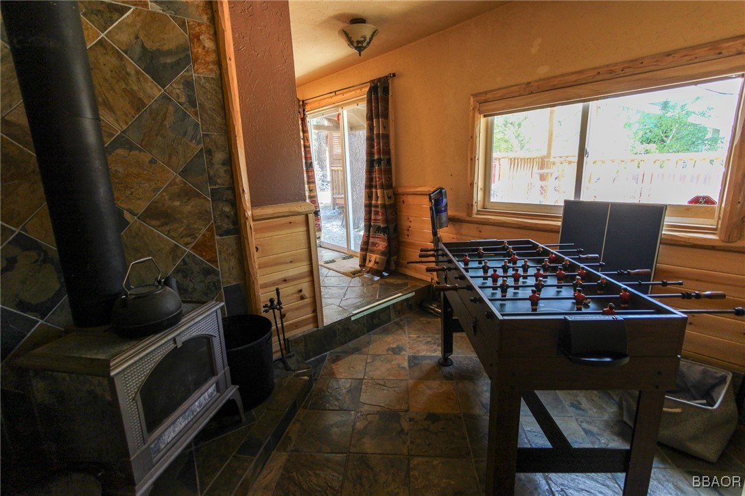998 F Lane Property Photo 23