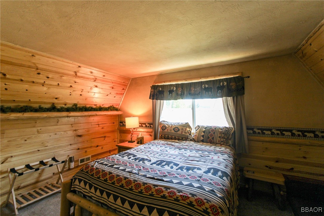 998 F Lane Property Photo 36