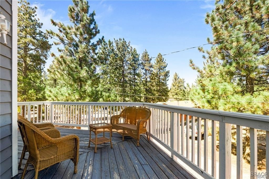 2076 Cedar Lane Property Photo 8