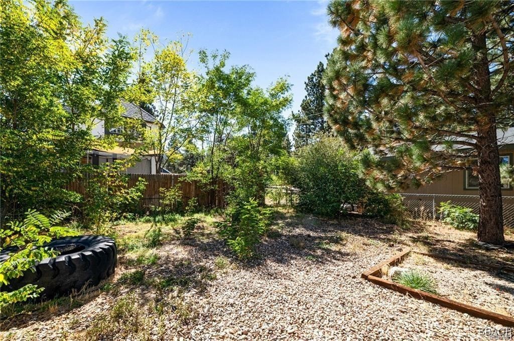 2076 Cedar Lane Property Photo 23