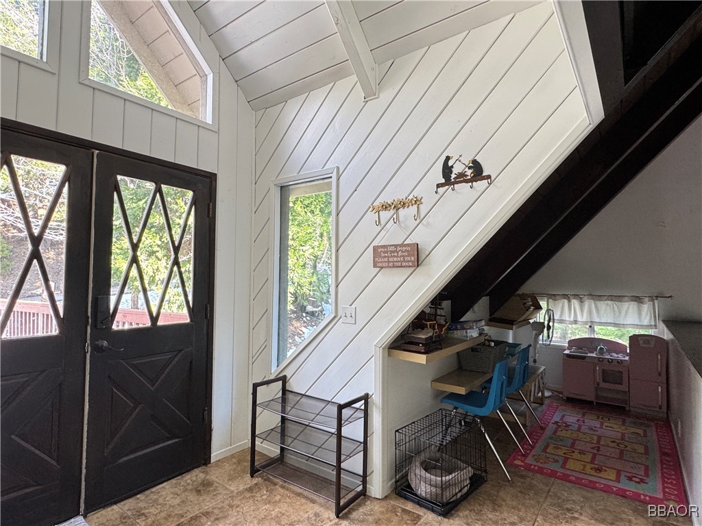 338 Mittry Lane Property Photo 4