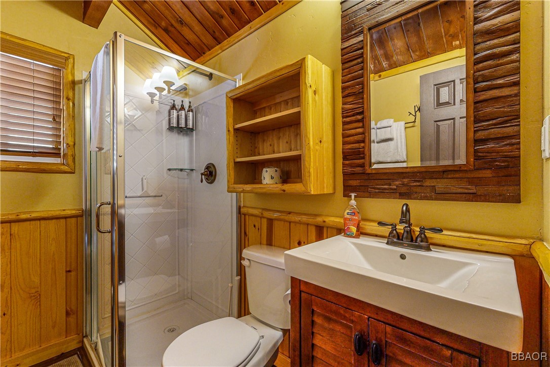 880 Edgemoor Road Property Photo 22