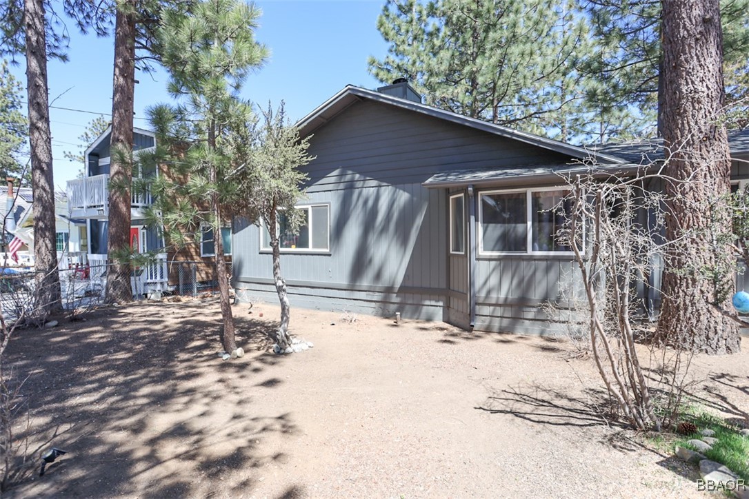 631 Vista Avenue Property Photo 8