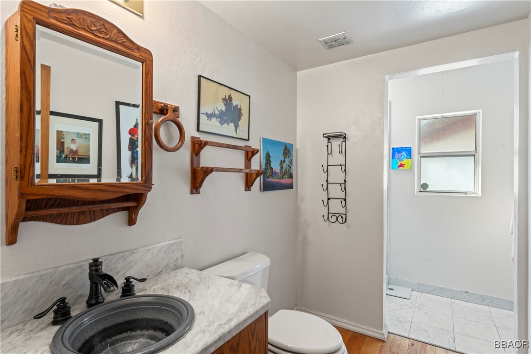 26509 Lake Forest Drive Property Photo 16