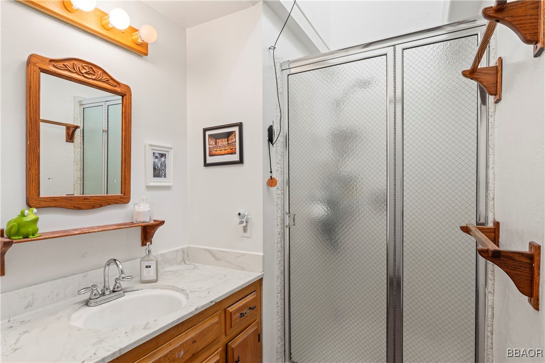 26509 Lake Forest Drive Property Photo 27