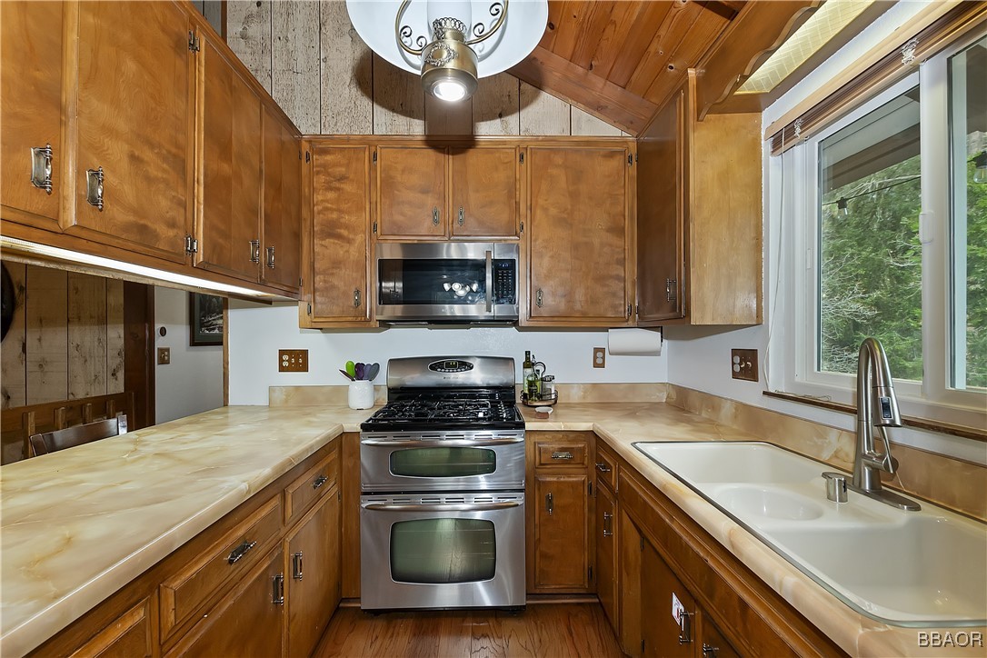 30919 All View Drive Property Photo 12
