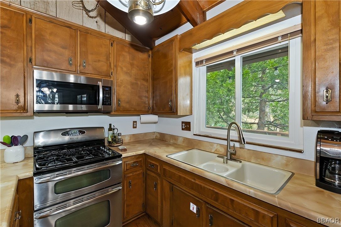 30919 All View Drive Property Photo 13