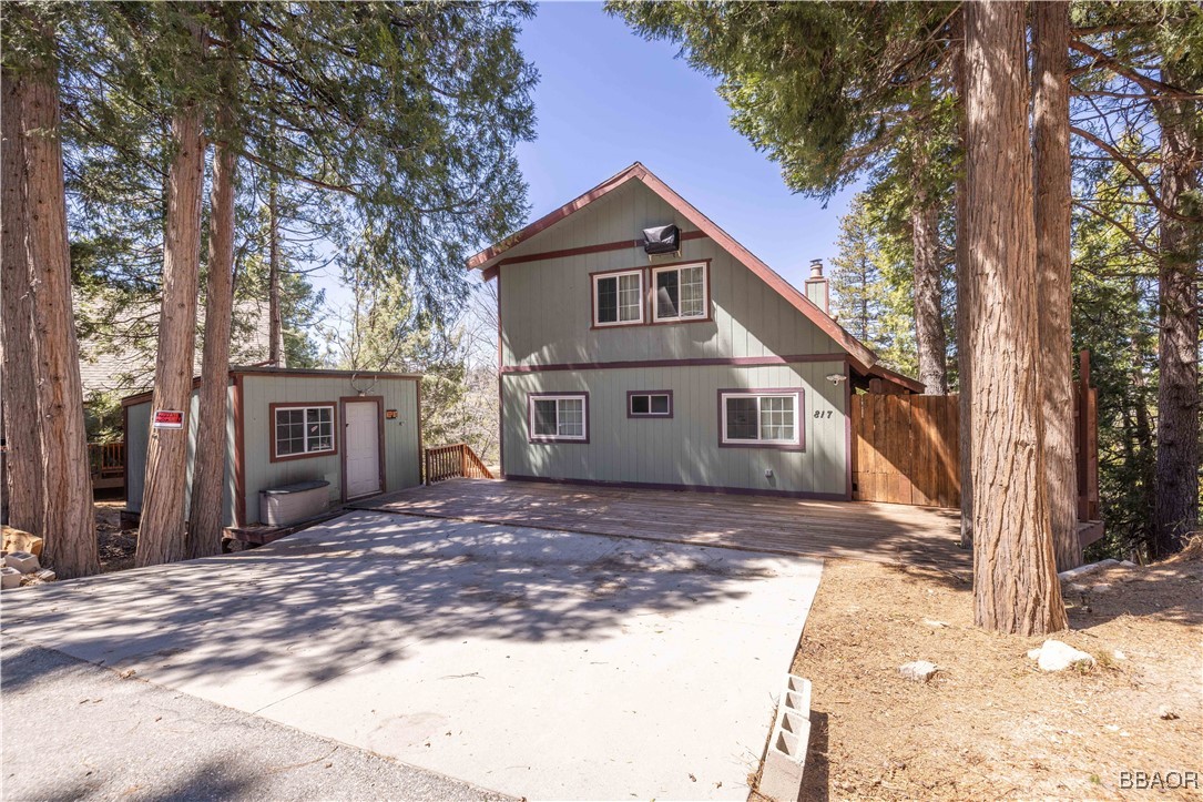 817 Grass Valley Road Property Photo 2