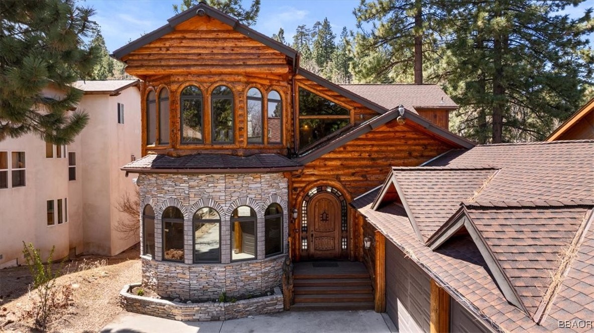 1215 Wolf Creek Court Property Photo 5