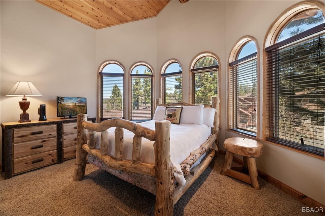 1215 Wolf Creek Court Property Photo 32