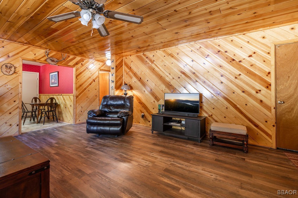 33794 Meadow Lane Property Photo 4