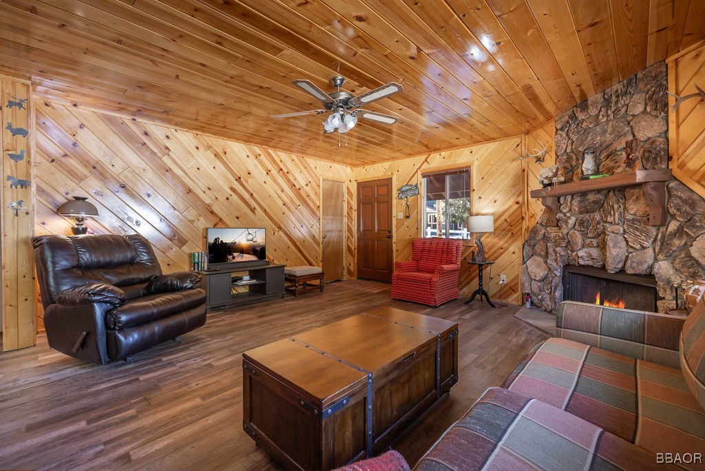 33794 Meadow Lane Property Photo 5