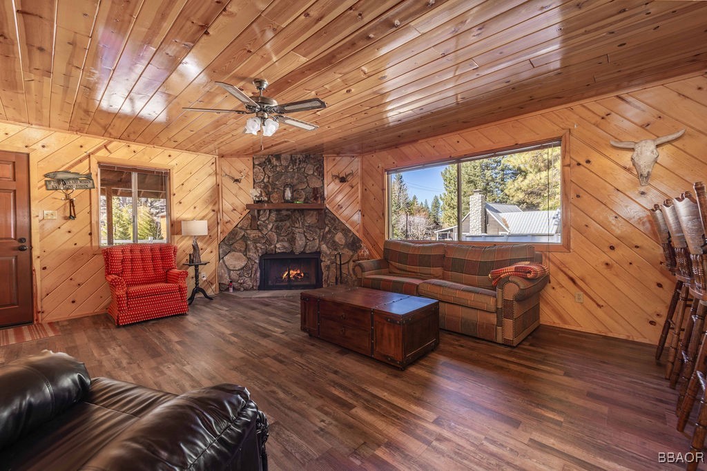 33794 Meadow Lane Property Photo 6