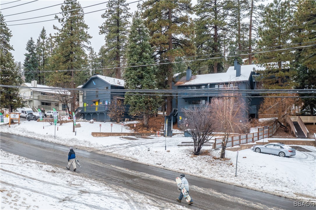 1274 Clubview Drive Property Photo 8