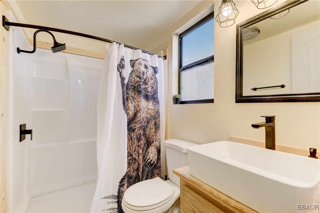 1274 Clubview Drive Property Photo 11