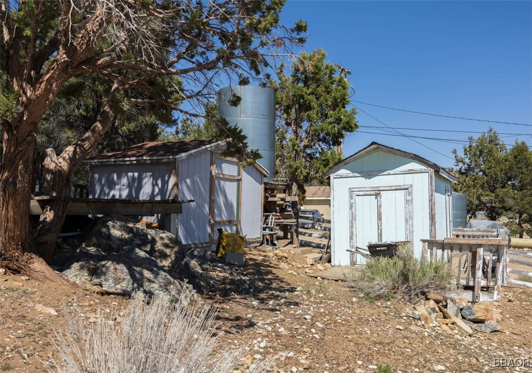 46436 Pioneertown Road Property Photo 37