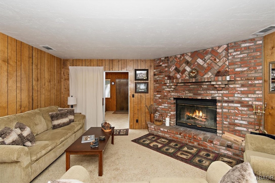304 East Mojave Boulevard Property Photo 7