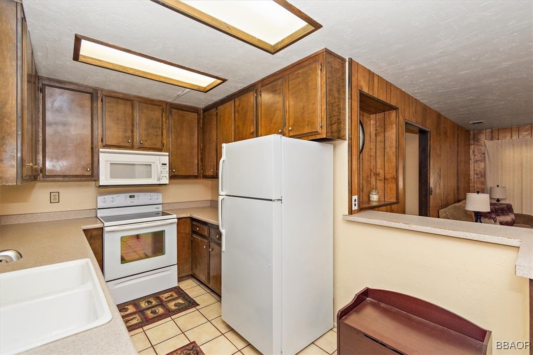 304 East Mojave Boulevard Property Photo 12
