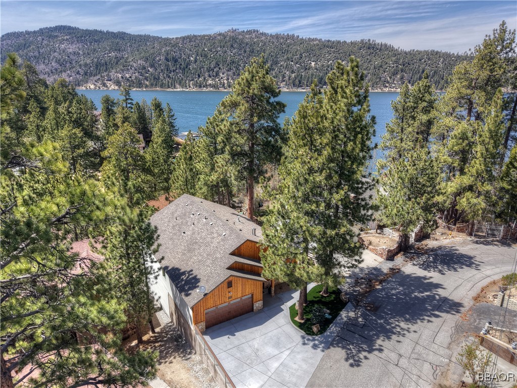 39080 Waterview Drive Property Photo 2