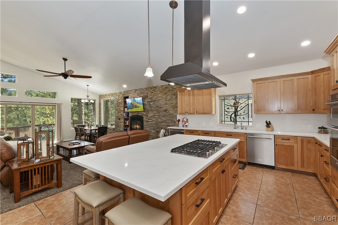 39080 Waterview Drive Property Photo 12