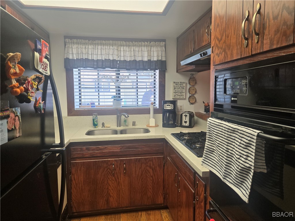 301 Downey Drive Property Photo 11