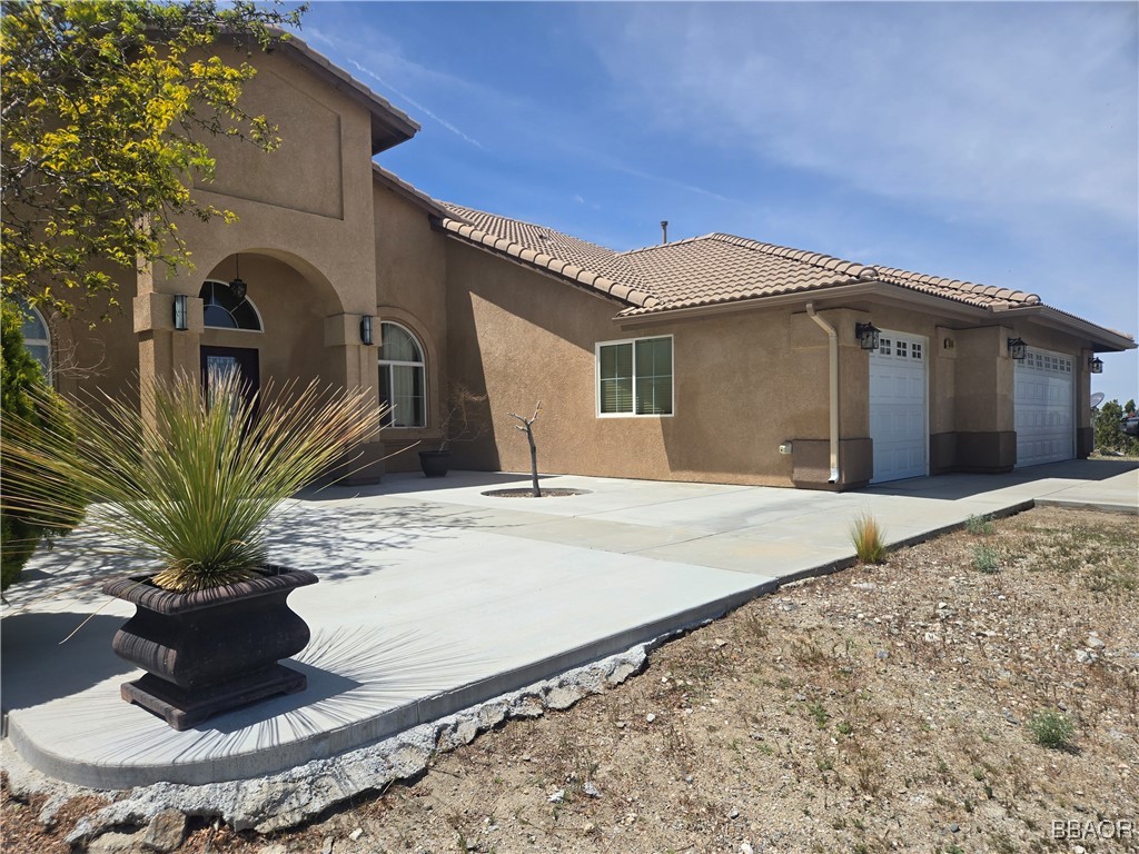 10160 Pineview Road Property Photo 3