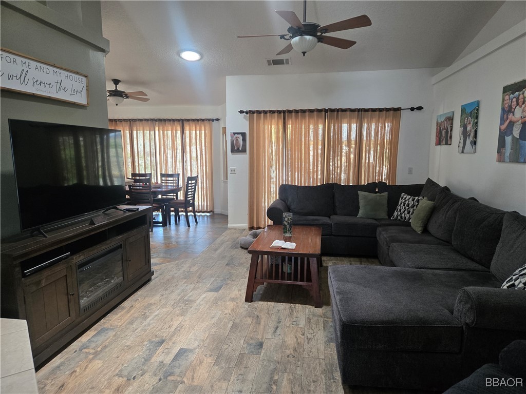 10160 Pineview Road Property Photo 7