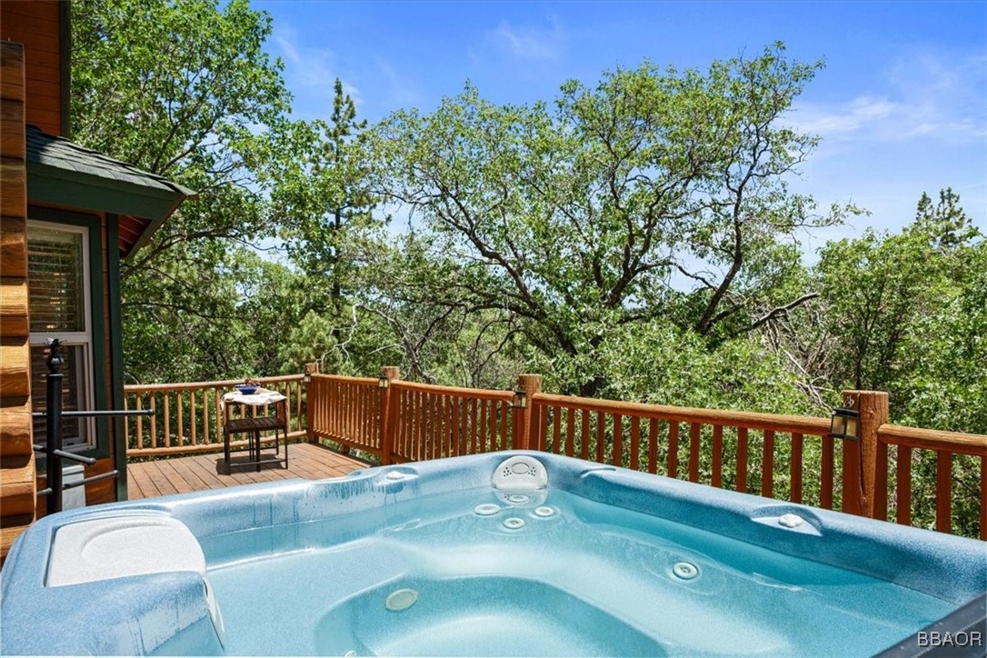 1351 Balsam Drive Property Photo 4