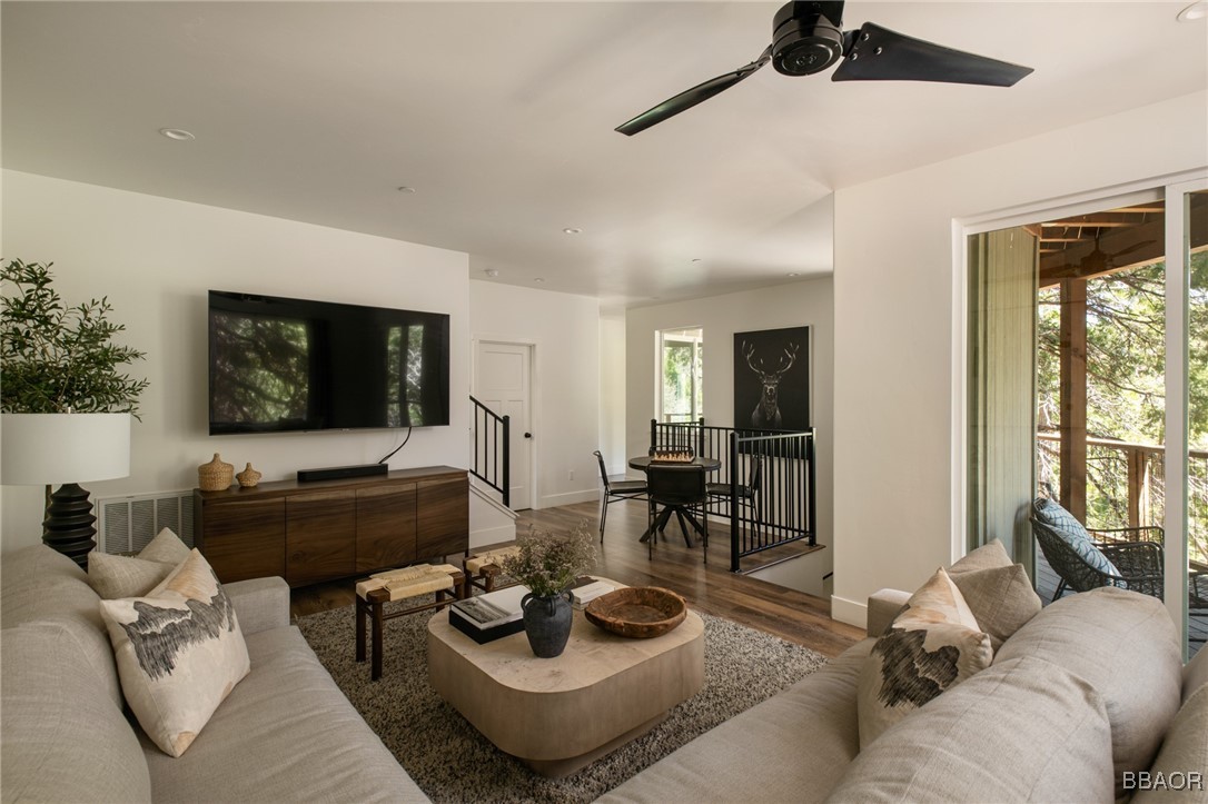 388 Primrose Circle Property Photo 14