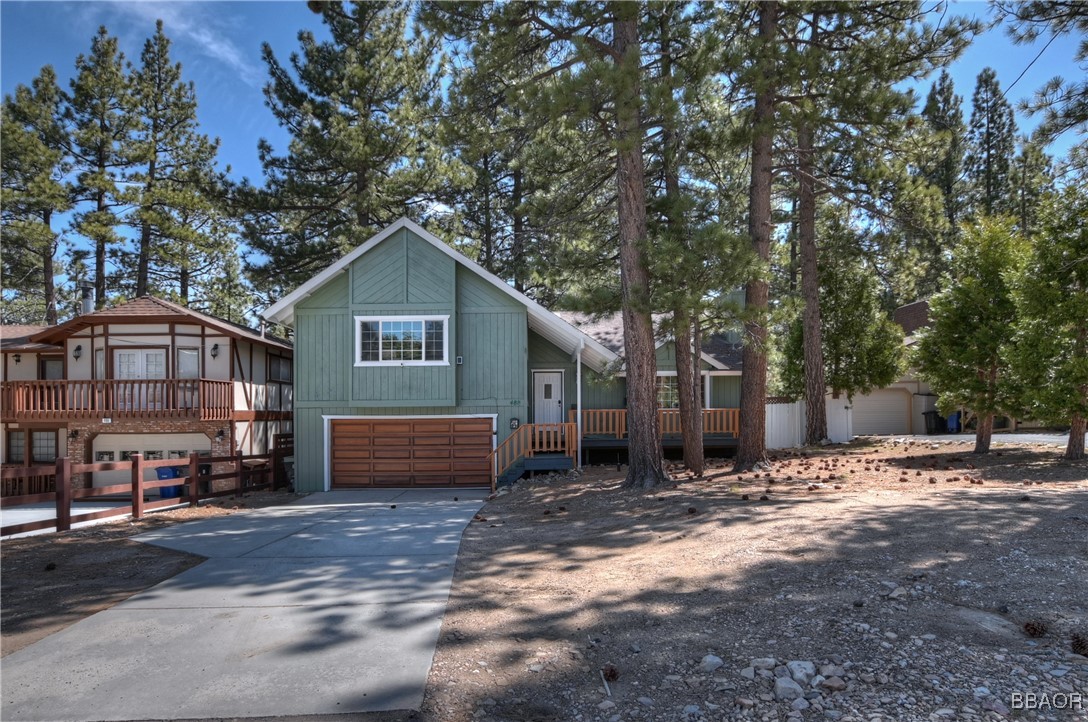 488 Division Drive Property Photo 1