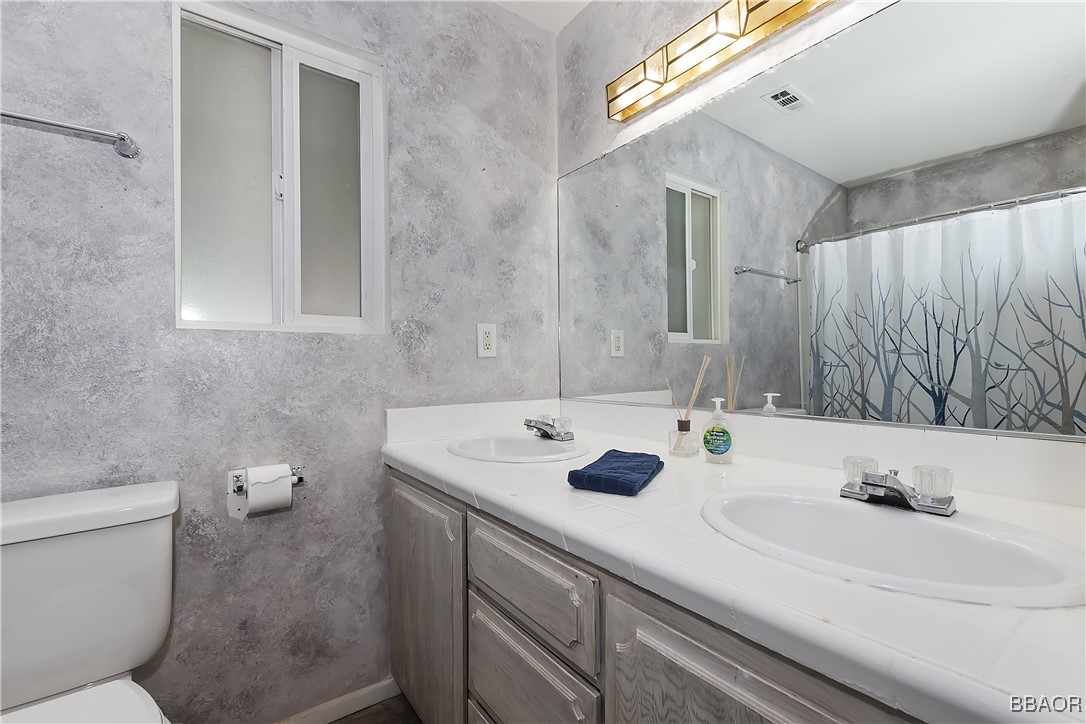 488 Division Drive Property Photo 18